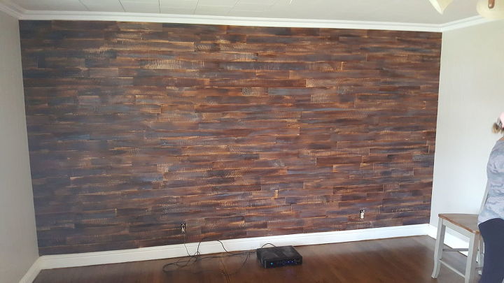 pallet wood wall with custom finish