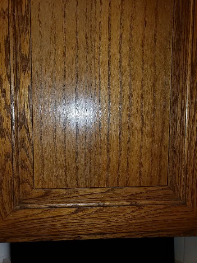 q how to refinish cabinet