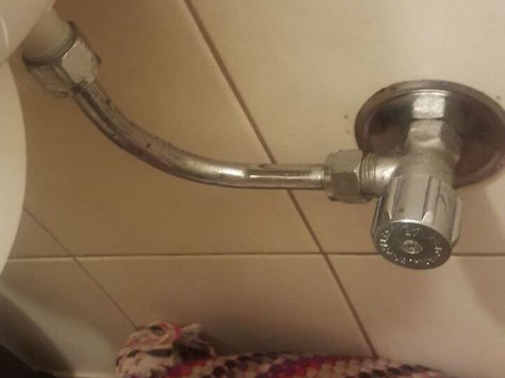 q toilet leaking