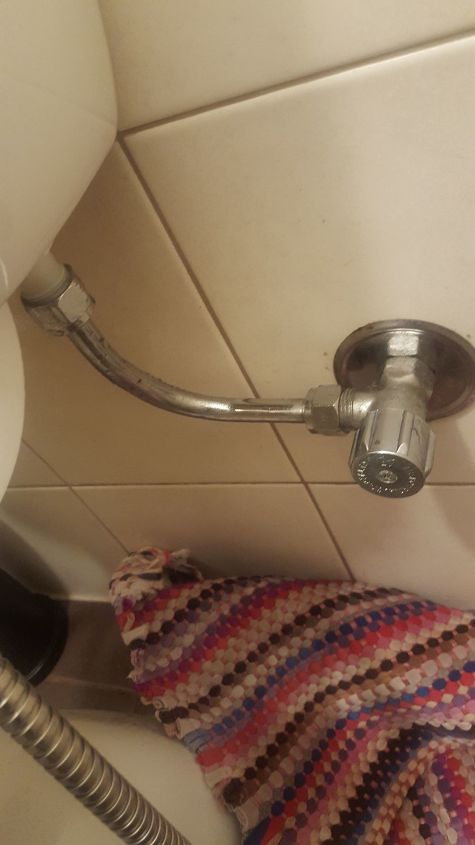 q toilet leaking