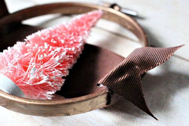 how to make a pretty bottle brush tree hoop ornament