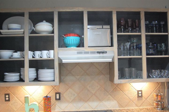 interiores de armrios de cozinha