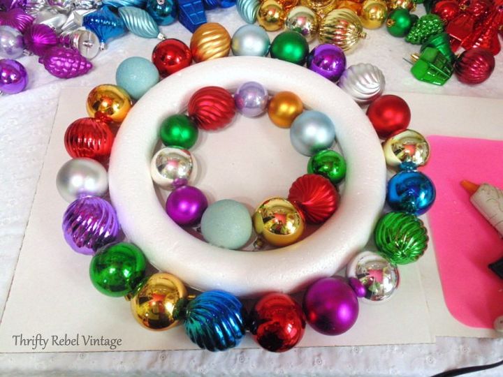 how to create an ornament wreath with a twist