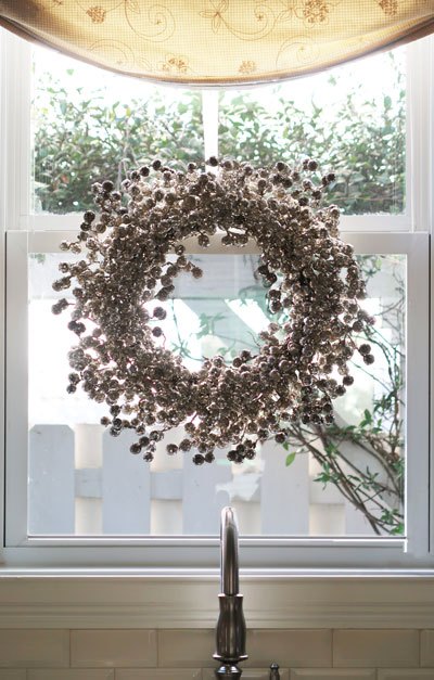 how to hang all types of christmas decor
