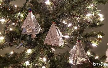 Latas de tarta recicladas - Adorno de árbol de Navidad con caja de regalo de origami