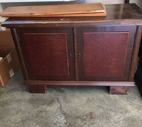 antique cabinet redo, Bottom of the cabinet