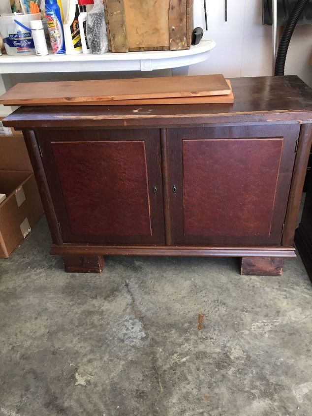 antique cabinet redo, Bottom of the cabinet
