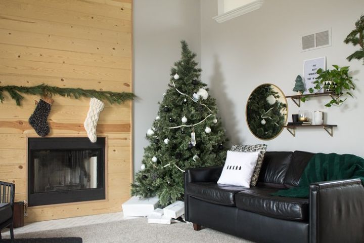 s it s beginning to look a lot like christmas, Modern Christmas Home Tour