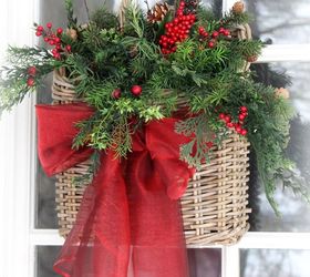 s it s beginning to look a lot like christmas, Farmhouse Christmas Home Tour