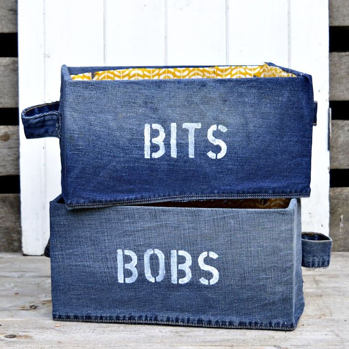 8 maneiras de transformar caixas de papelo em um belo armazenamento para sua casa, Caixas de armazenamento de jeans DIY para seus Bits and Bobs