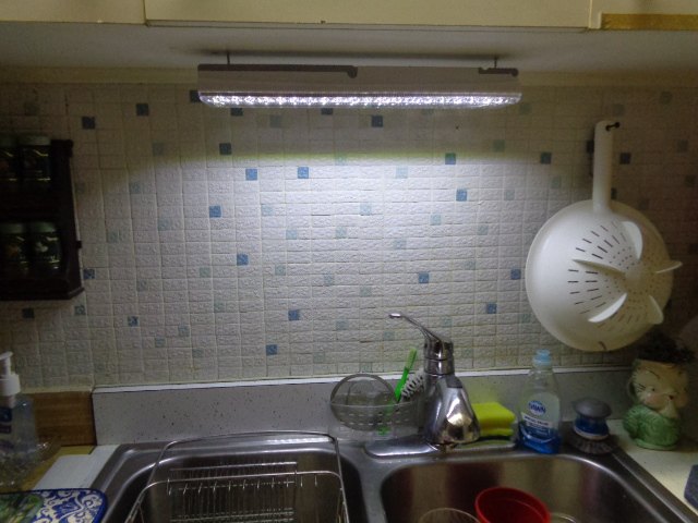 q how do i remove an old small tile backsplash