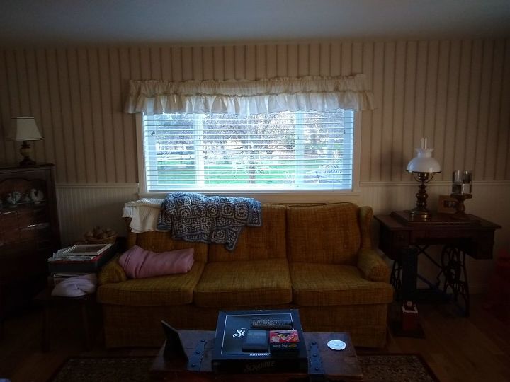 q ideas for window curtains