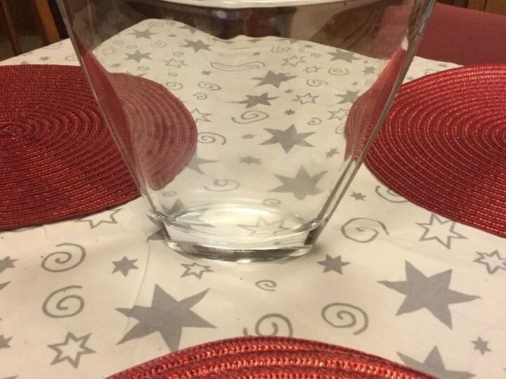 q what would look best in this tiffany vase