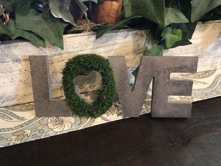 farmhouse love sign