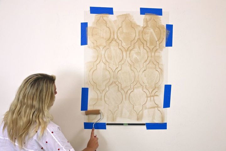 como pintar padres inspirados em papel de parede de designer usando estnceis