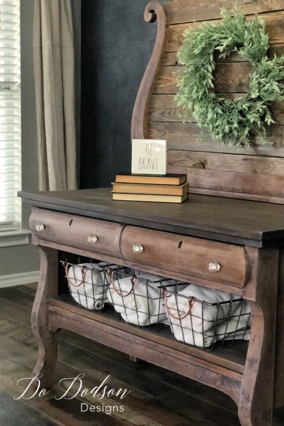 how to easily apply white wax on wood furniture