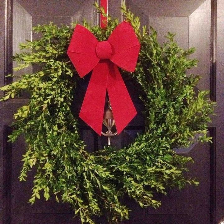 17 gorgeous diy christmas wreath ideas you ll love, Outdoor Christmas Wreaths Catherine