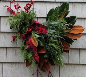 17 gorgeous diy christmas wreath ideas you ll love, DIY Holiday Chicken Wreath Melissa Caughey Tilly s Nest