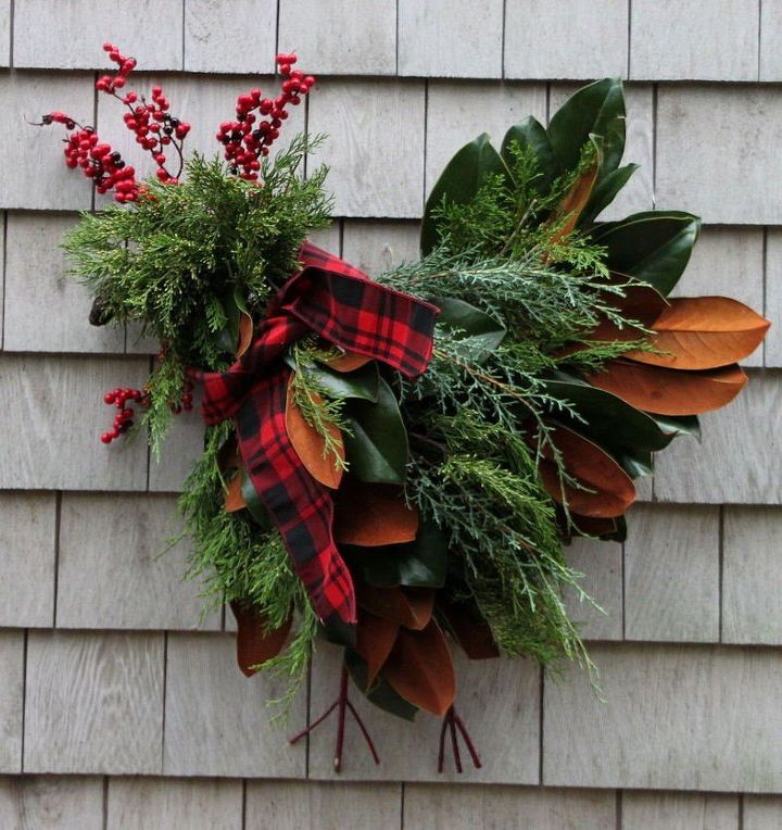 17 gorgeous diy christmas wreath ideas you ll love, DIY Holiday Chicken Wreath Melissa Caughey Tilly s Nest