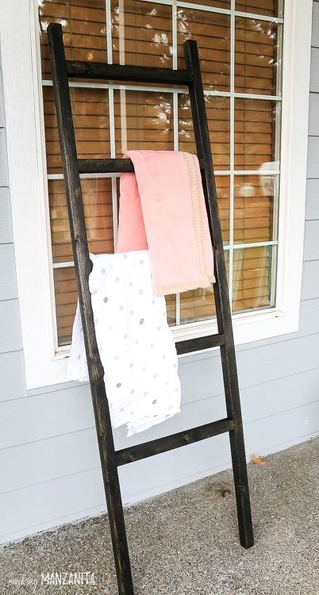 diy blanket ladder for baby blankets
