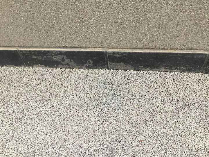 how do i remove polyurethane on tiles