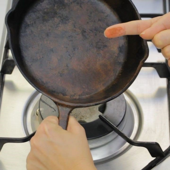 The Secret Of How To Clean Cast Iron In Four Easy Steps Hometalk