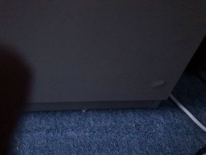 q how can i repair a drawer front