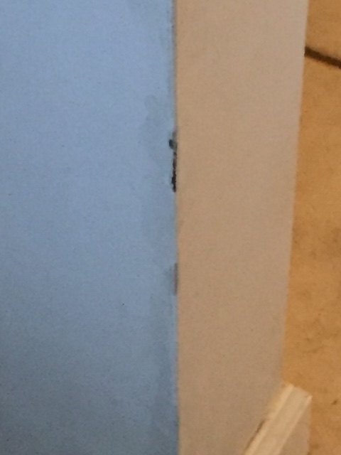 how do you repair chipped wall corners