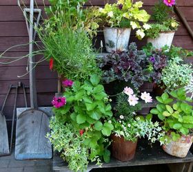 15 Quirky, Fun DIY Garden Ideas