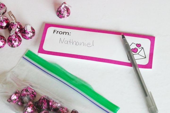 valentine s day treat baggies with printable bag topper