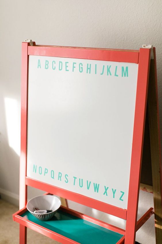 colorful easel makeover