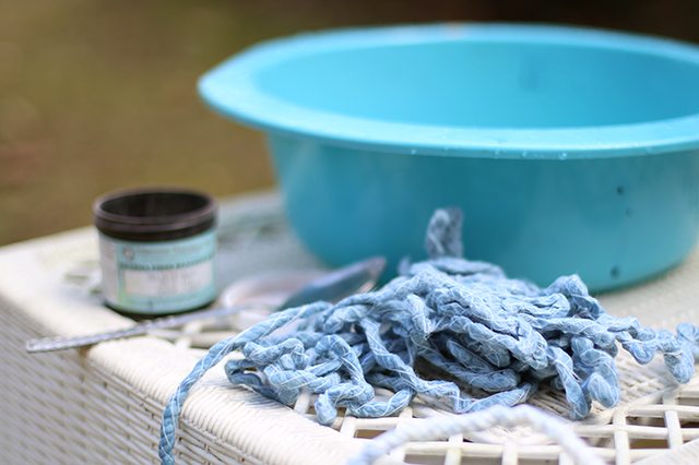 how to ombre dye rope for a stitched rope basket