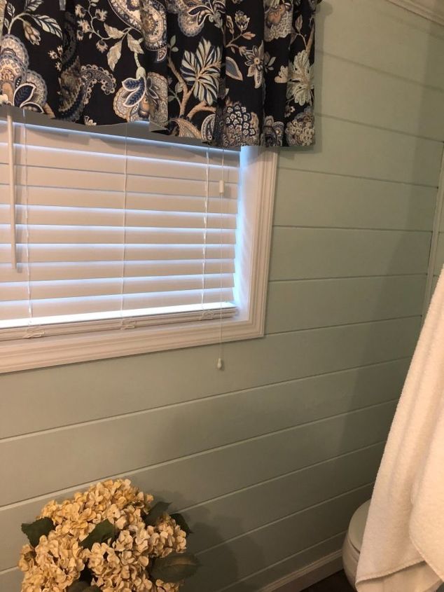 bathroom makeover for under 2000, Window is the only thing we kept