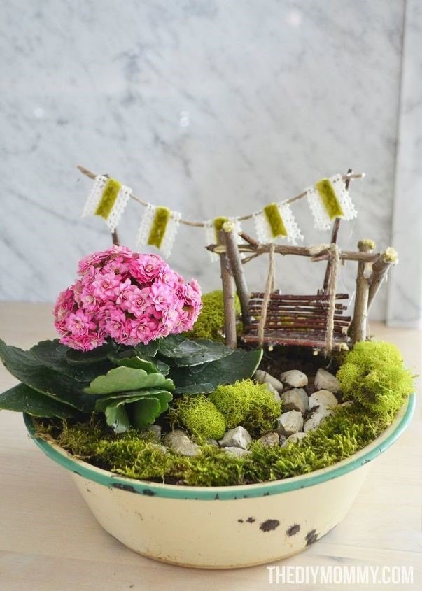 20 ideias de jardim de fadas mais criativas, Presentes de jardim de fadas em miniatura em latas Christina Dennis