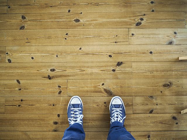 how to easily install laminate flooring yourself, Laminate Flooring Pixabay