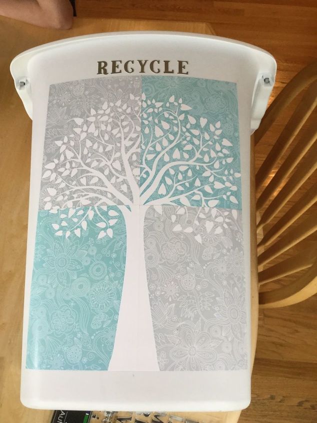 upcycle su cubo de basura reciclaje de la lata