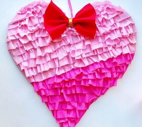 Corazón de San Valentín de papel crepé