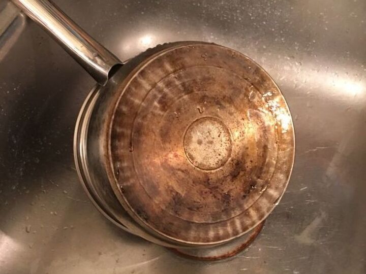 q how to clean a stainless steel saucepan