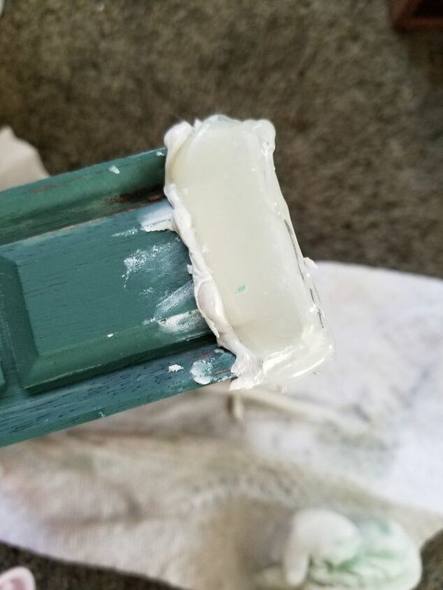 jewelry box with missing molding fixed with bondo