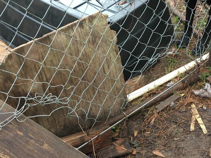 how to repair the fence in the kennel