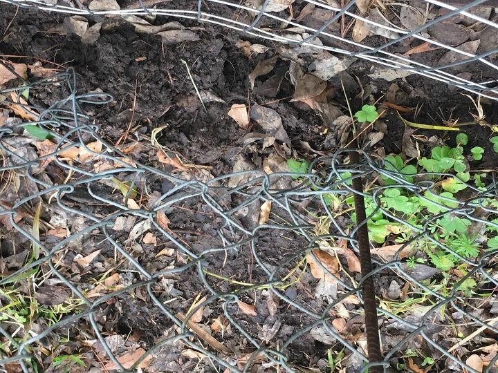 how to repair the fence in the kennel