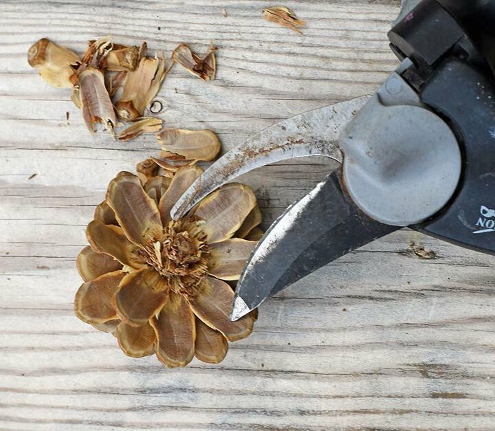 pinecone flower heart decoration