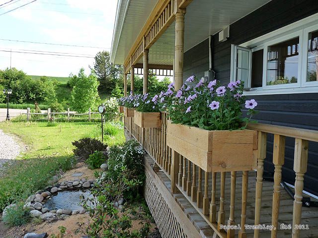 13 Creative Diy Deck Railing Ideas For Awesome Outdoor Fun Hometalk