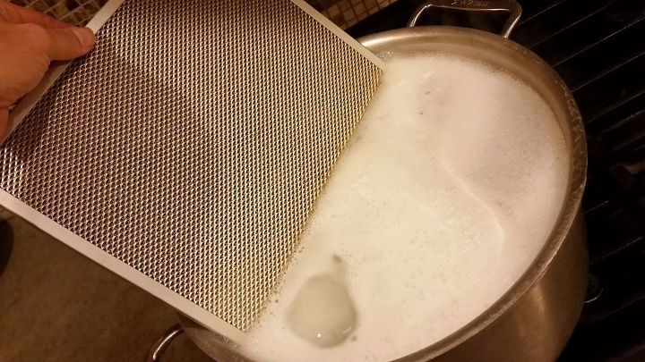 a melhor tcnica para limpar um forno, Como desengordurar a coifa do forno Elena K Hometalk Team
