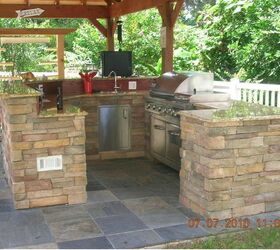 22 ways to create the outdoor kitchen of your dreams, Brick Outdoor Kitchen Larry Riley