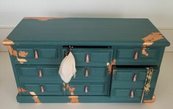 Jewelry Box Makeover Using Metal Leaf