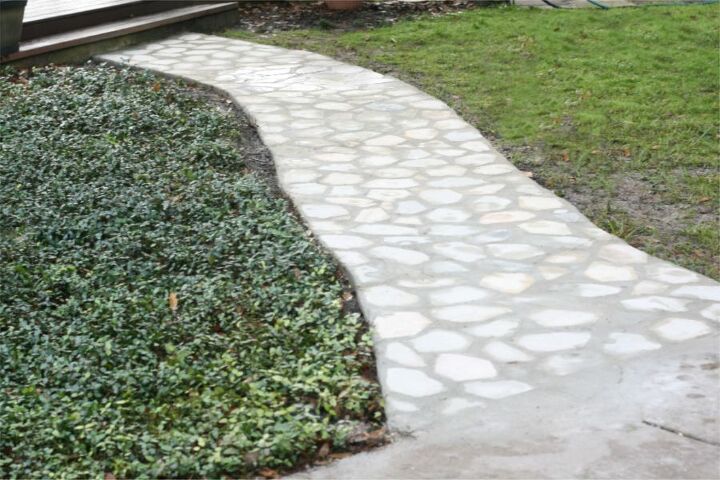 how to diy a flagstone path in your garden