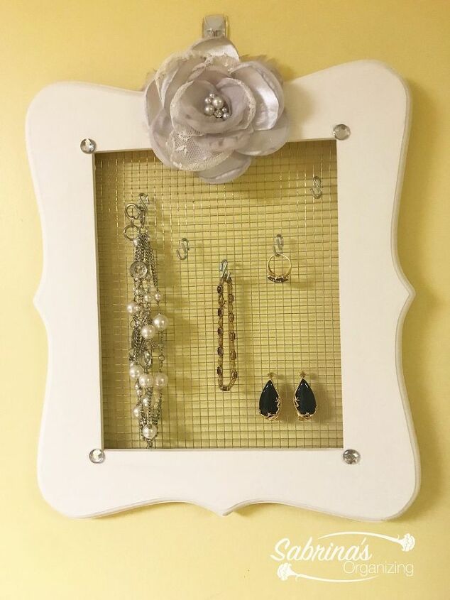 how to make a necklace organizer picture frame