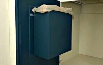  Como construir uma porta de armário de banheiro da lata de lixo