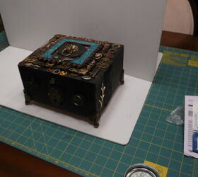 memory box inside and outside the box